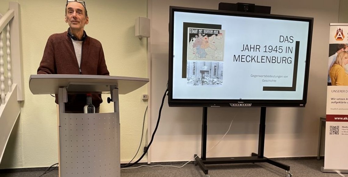 80 Jahre Kriegsende in Mecklenburg - Vortrag Dr. Andreas Wagner, Leiters des Grenzhus Schlagsdorf 