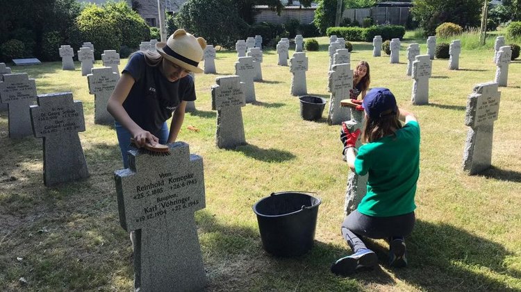 Arbeiten auf dem Alten Friedhof Kühlungsborn