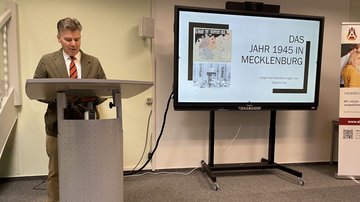 80 Jahre Kriegsende in Mecklenburg - Moderation, Karsten Richter, ehem. Landesgeschäftsführer Volksbund