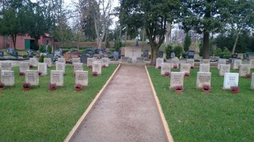 Kriegsgräberstätte Dömitz - nach der Gestaltung