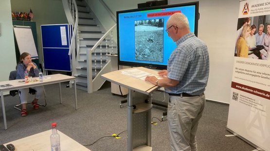 Dr. Wolfgang Donner - liest aus Kriegstagebüchern