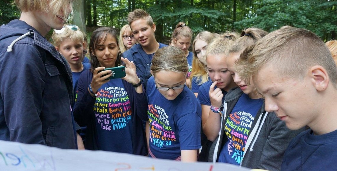 Vom 2. bis zum 12. August leitet Nadine Karimanovic (Dritte von links) das Workcamp auf dem Golm. Workcamp 2018