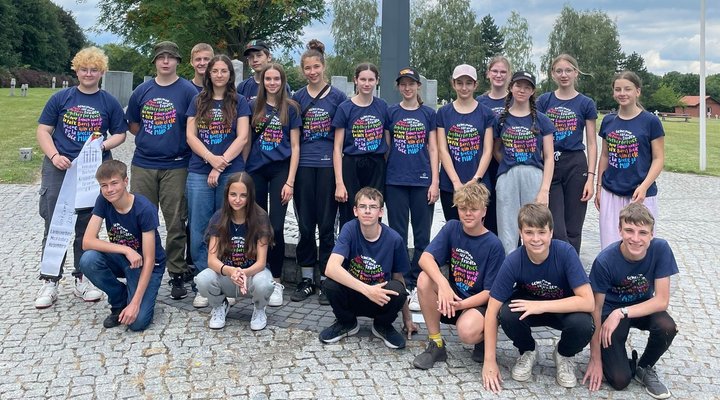 Gedenkstättenfahrt Polen 2024 - Teilnehmergruppe AG "Kriegsgräber" Europaschule Rövershagen