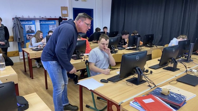 Schule Gingst - Vorstellung "gräbersuche online"